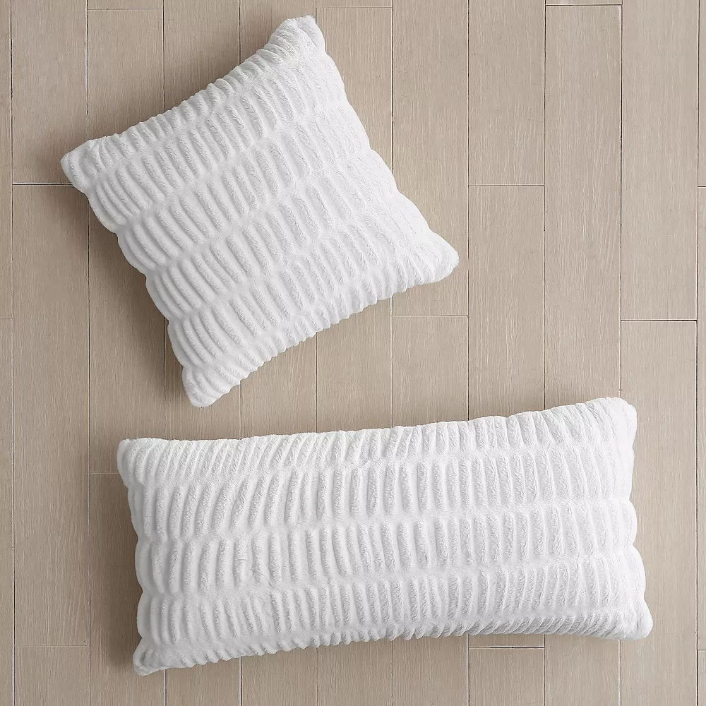 Koolaburra by UGG Batya Faux Fur Throw Pillow 5 Koolaburra by UGG Batya Faux Fur Throw Pillow - Image 5