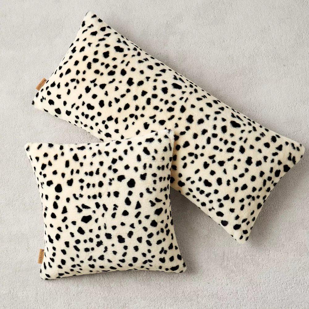 Koolaburra by UGG Kehlani Throw Pillow 4 Koolaburra by UGG Kehlani Throw Pillow - Image 4