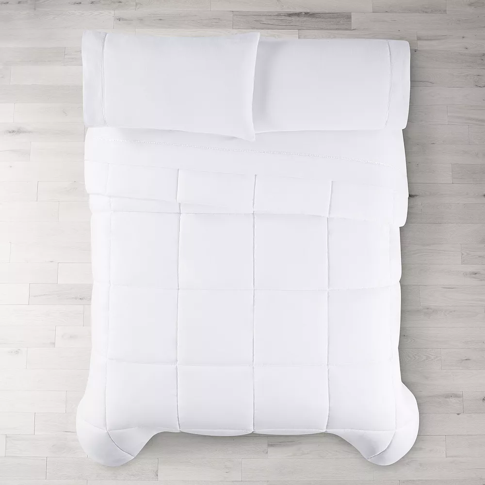 The Big One® Down-Alternative Reversible Comforter 3 The Big One® Down-Alternative Reversible Comforter - Image 3